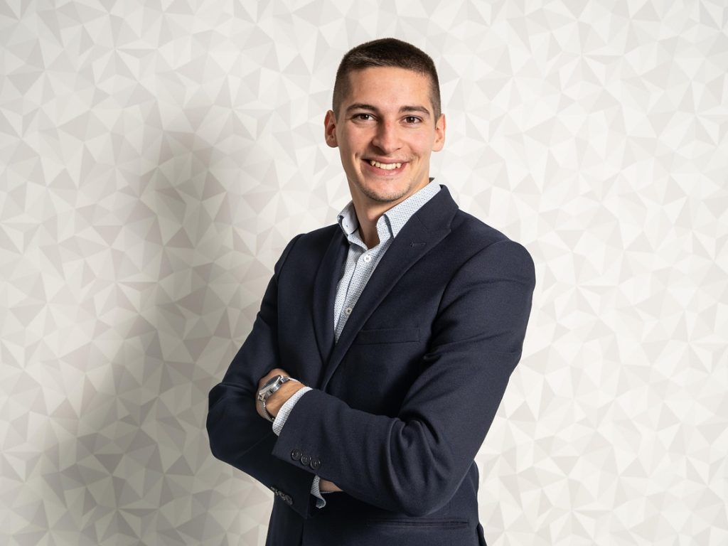 Hoe maak je een professionele factuur opzet?