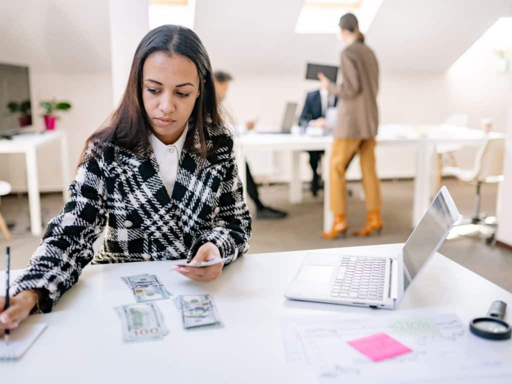 Hoe je als seizoensgebonden ondernemer het hele jaar door een gezonde cashflow behoudt