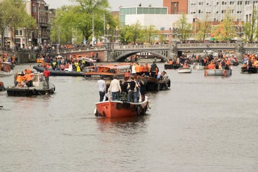 De geschiedenis van koningsdag en de vrije dag-status