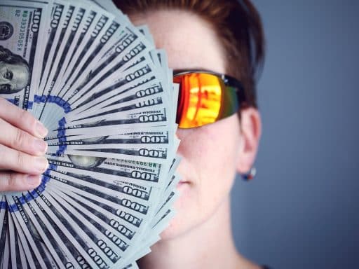 Hoe wordt arbeidskorting berekend bij een vast dienstverband?